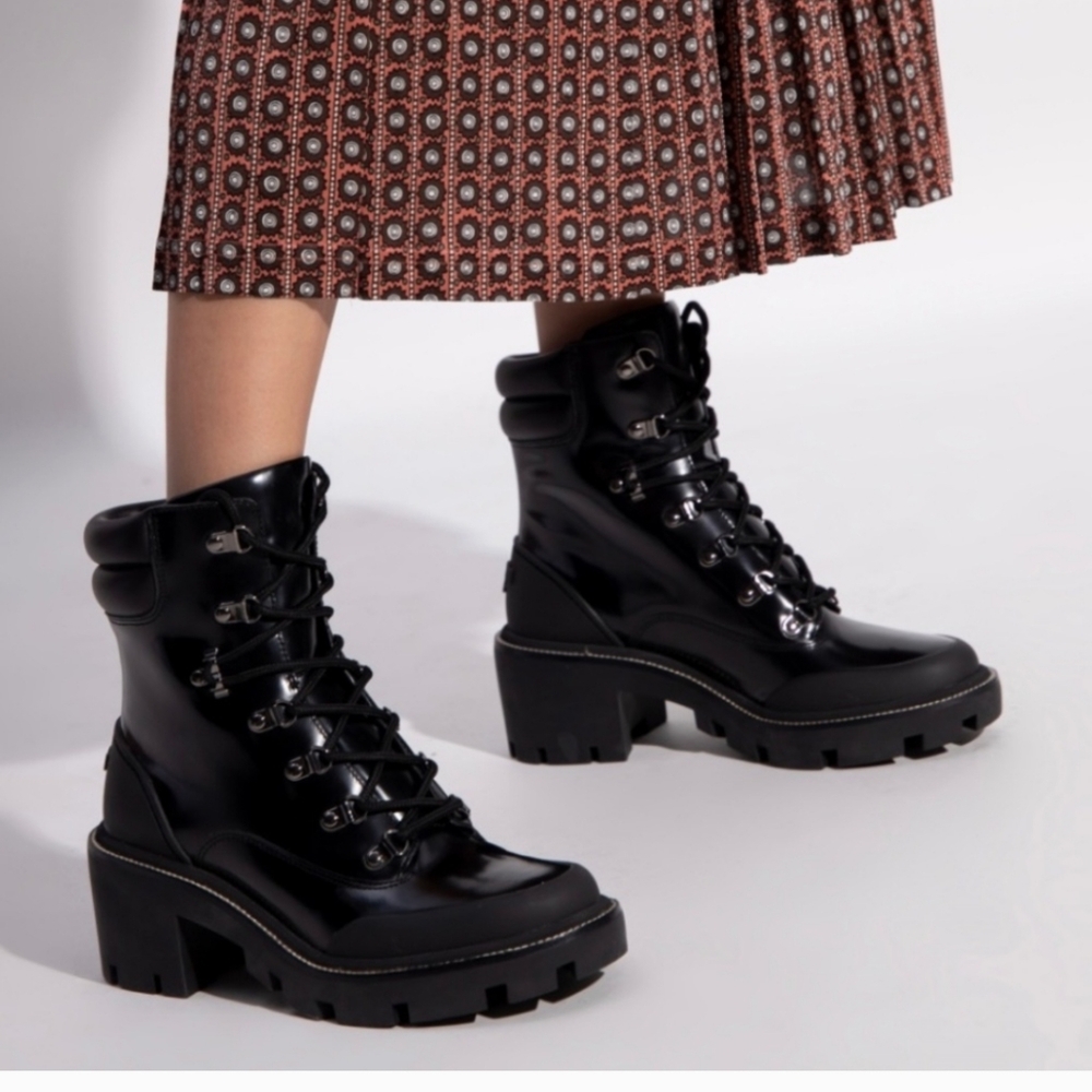 💣 TORY BURCH💣Black Leather Combat Lug Boots - Picture 4 of 15